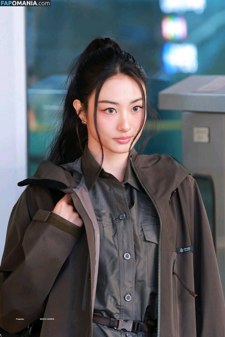 Gawon / Lee Ga-won / MEOVV_GAWON / gawon_moevv / https: / 이가원 MEOVV Γυμνός OnlyFans  Διαρρεύσαστη φωτογραφία #19