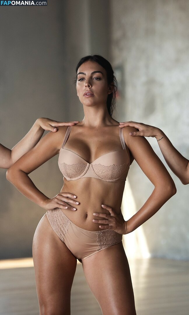 Georgina Rodriguez / georginagio Γυμνός OnlyFans  Διαρρεύσαστη φωτογραφία #64