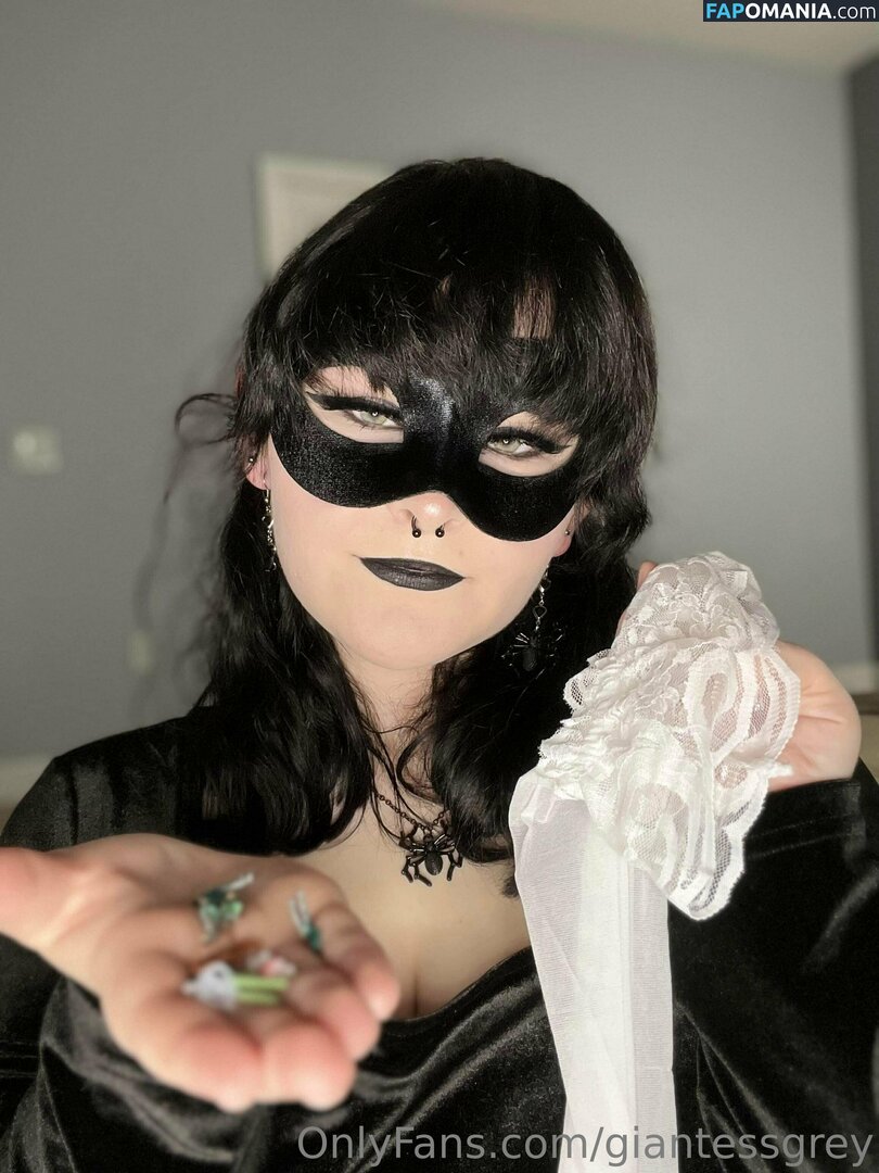 giantessgrey / grimlygrey Γυμνός OnlyFans  Διαρρεύσαστη φωτογραφία #19