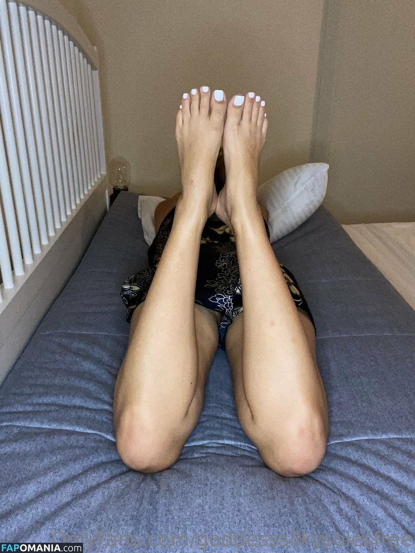 goddesssilkysolesfree / theeepursuitofselflove Γυμνός OnlyFans  Διαρρεύσαστη φωτογραφία #23