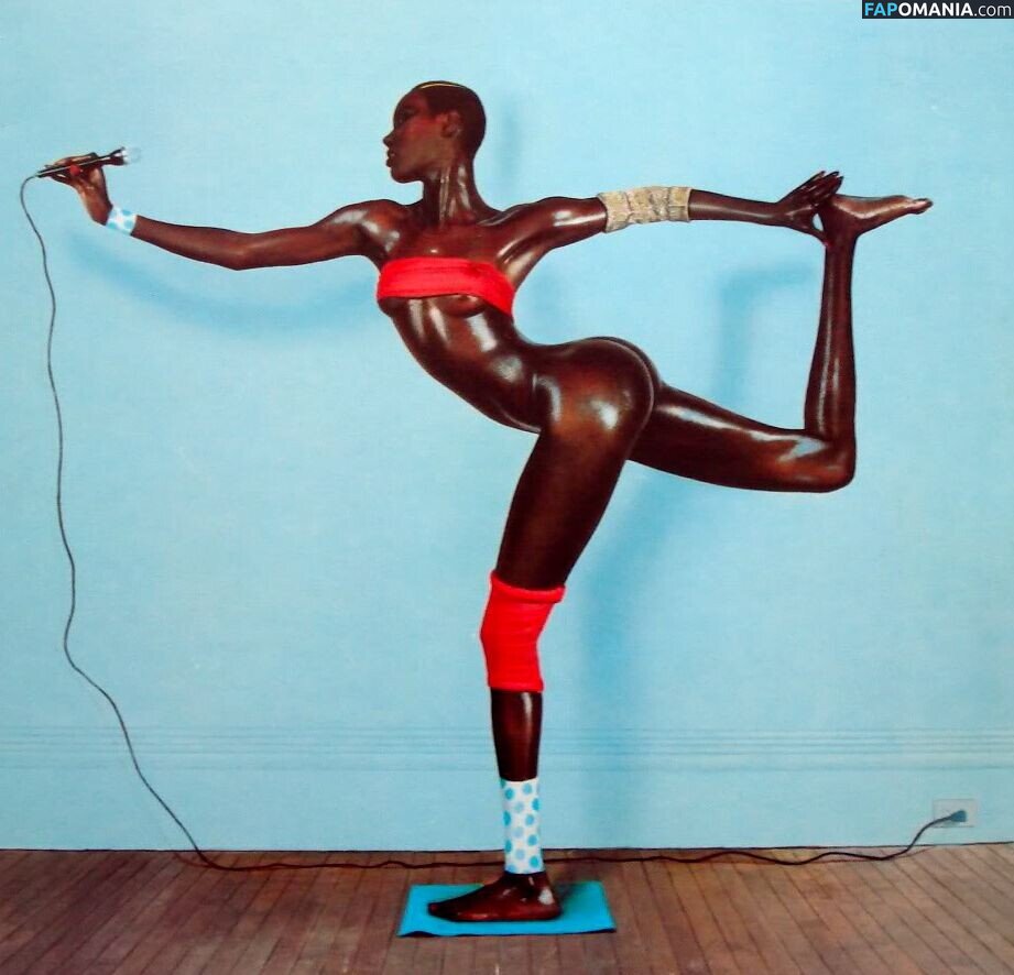 Grace Jones / gracejonesofficial / https: Γυμνός OnlyFans  Διαρρεύσαστη φωτογραφία #2