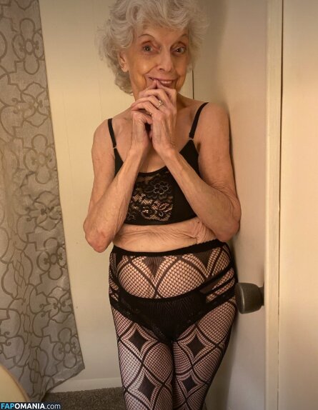 Grandma Linda Lindahope1939 Lucy-cutest / grandma_lindaaa / lindahope1939 Γυμνός OnlyFans  Διαρρεύσαστη φωτογραφία #5