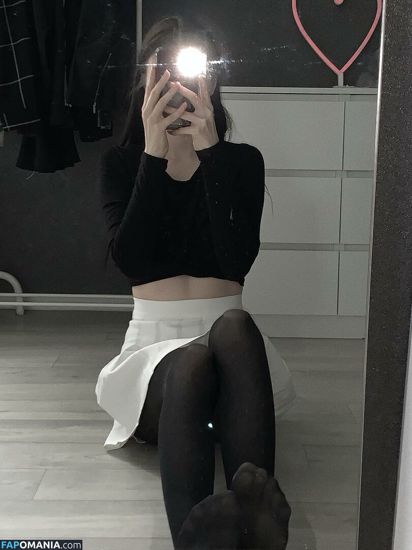 868833525 / grystnaya____ / grystnayaanya / matreshkaa / грустная аня Γυμνός OnlyFans  Διαρρεύσαστη φωτογραφία #1