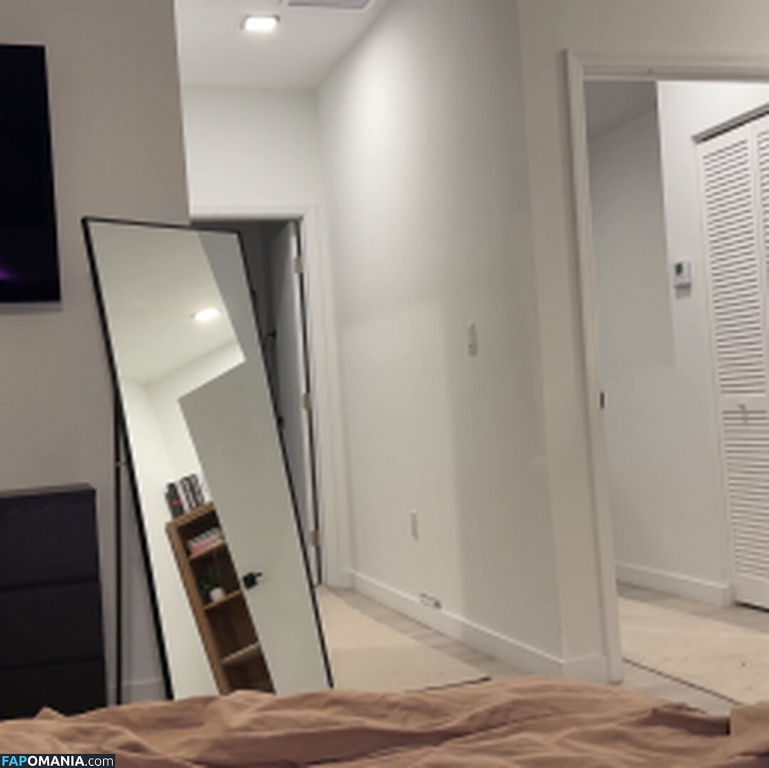 Gypsy Rose / Gypsyrose_137 / gypsygeyser / gypsyrose5star / https: / riotgypsyrose Γυμνός OnlyFans  Διαρρεύσαστη φωτογραφία #1