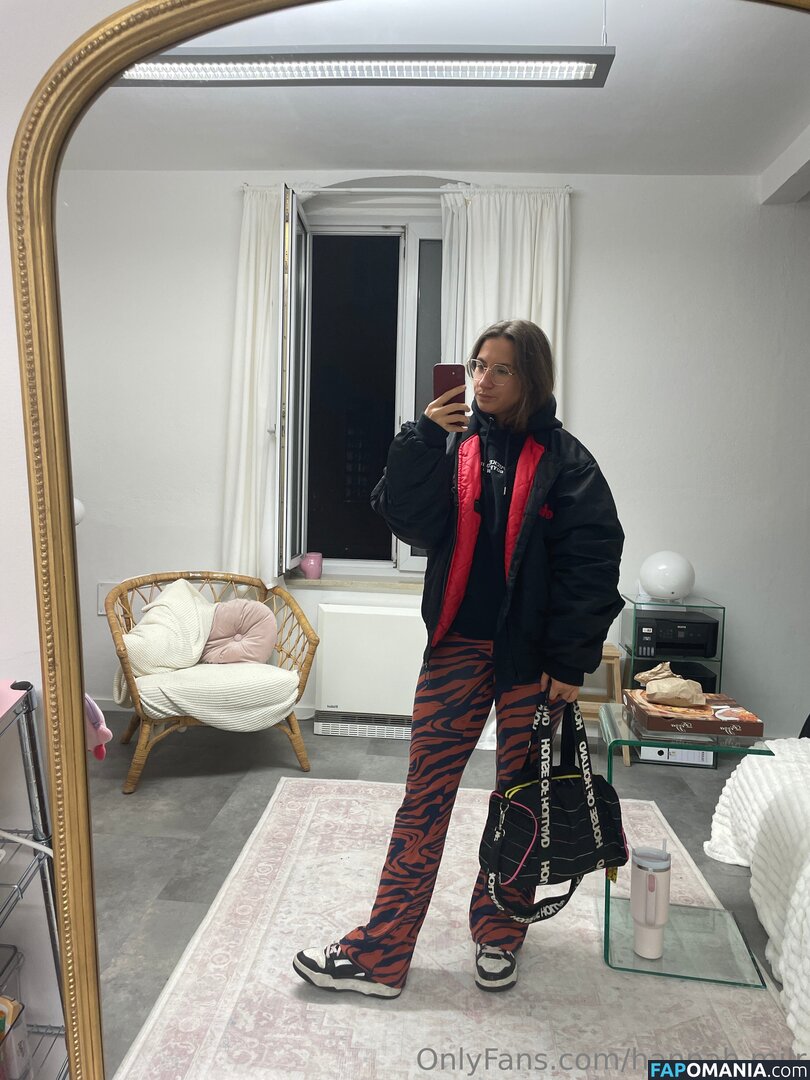 hannah.milr / hannahirelandmiller Γυμνός OnlyFans  Διαρρεύσαστη φωτογραφία #2