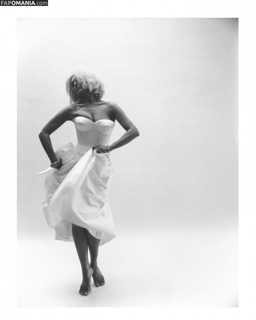Hannah Waddingham / hannah_waddingham Γυμνός OnlyFans  Διαρρεύσαστη φωτογραφία #6