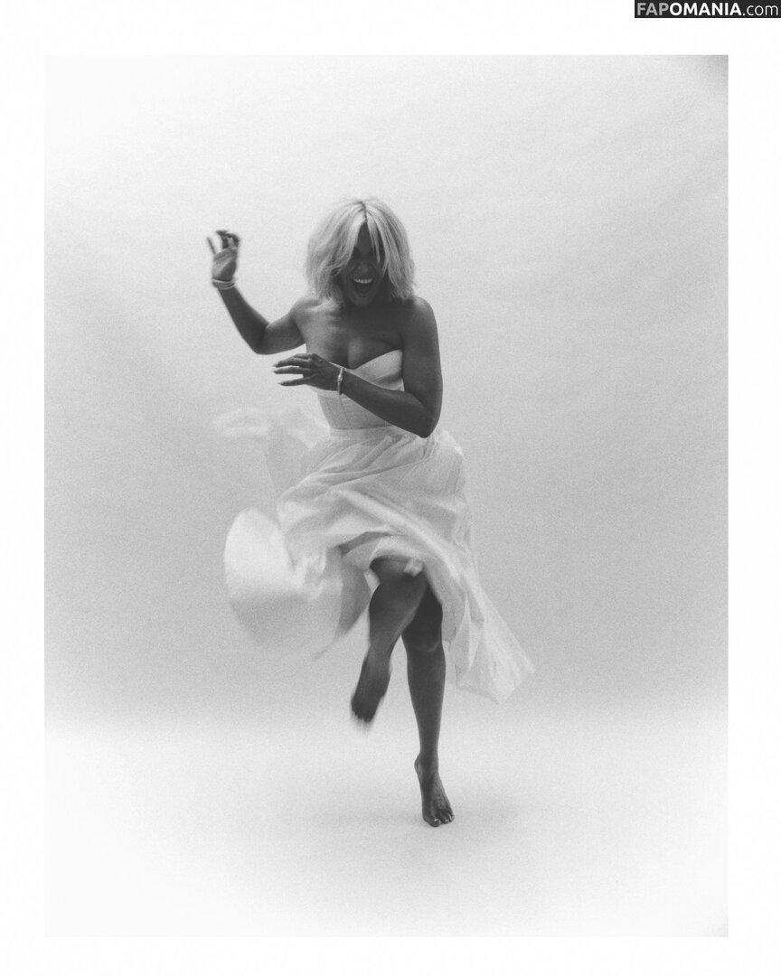 Hannah Waddingham / hannah_waddingham Γυμνός OnlyFans  Διαρρεύσαστη φωτογραφία #7