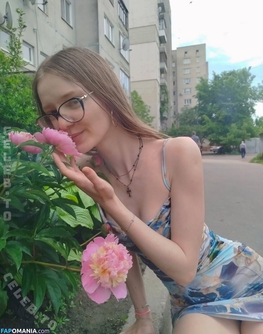 elen.meln / helen_meln777 / melena17_ElenMeln Γυμνός OnlyFans  Διαρρεύσαστη φωτογραφία #5