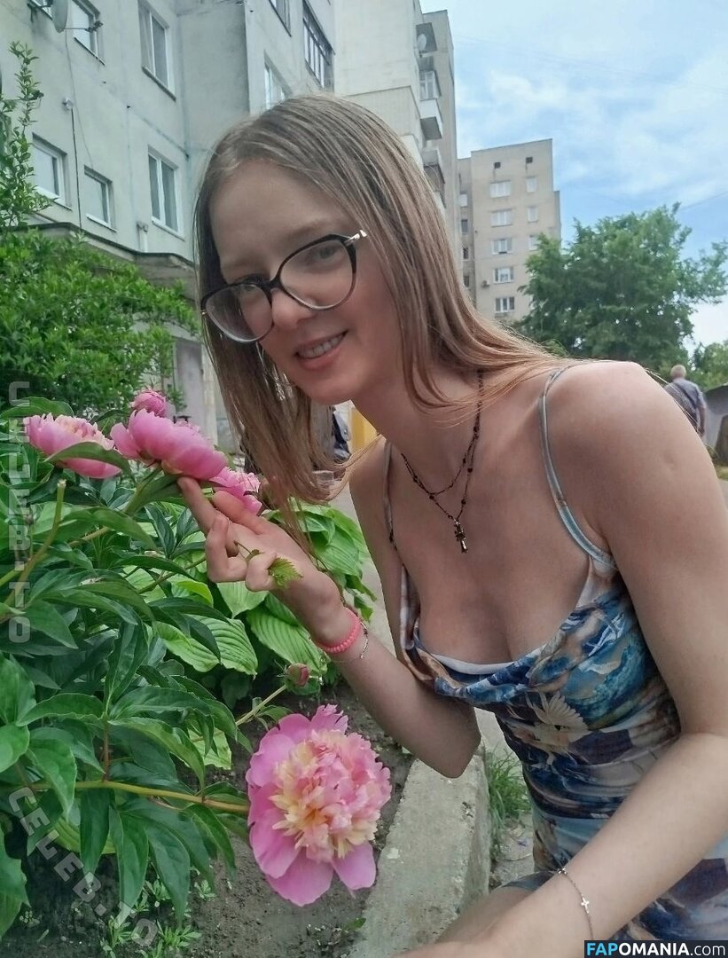 elen.meln / helen_meln777 / melena17_ElenMeln Γυμνός OnlyFans  Διαρρεύσαστη φωτογραφία #6