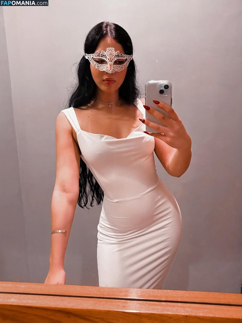 Hellen Eliane / dreamg1r1 / hellen_eliane Γυμνός OnlyFans  Διαρρεύσαστη φωτογραφία #1