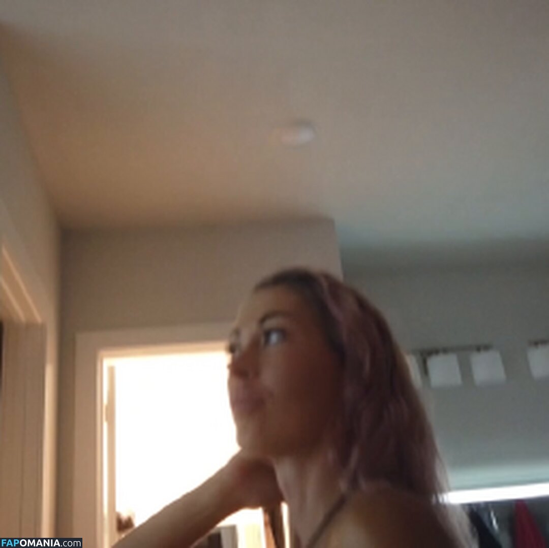 HOLLYHOTWIFE / Holly Hotwife Γυμνός OnlyFans  Διαρρεύσαστη φωτογραφία #124