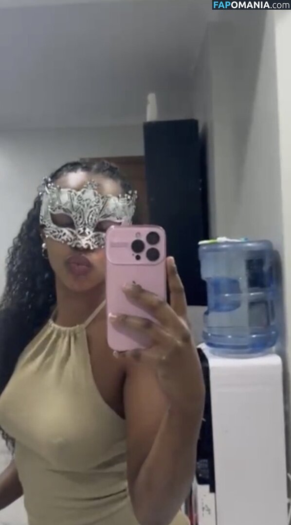 HornAfrica / east african / hickiesnbubbles / hornsafricasafaris Γυμνός OnlyFans  Διαρρεύσαστη φωτογραφία #3