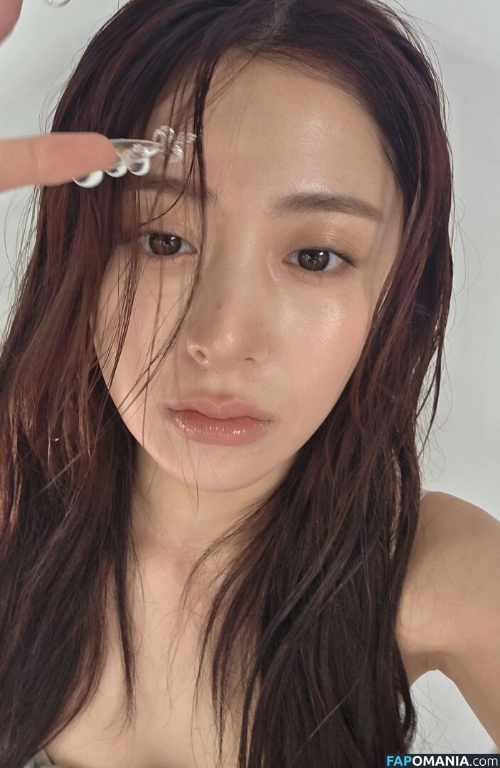 Huh Yunjin 허윤진 / LESSERAFIM / jenaissante Γυμνός OnlyFans  Διαρρεύσαστη φωτογραφία #7