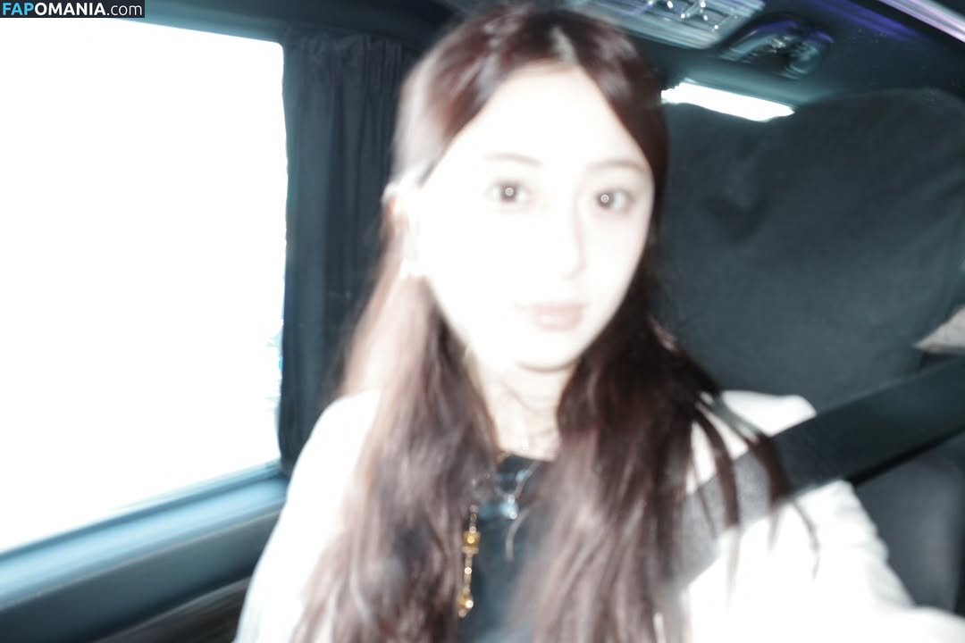 Huh Yunjin 허윤진 / LESSERAFIM / yunjin_lesserafims Γυμνός OnlyFans  Διαρρεύσαστη φωτογραφία #11