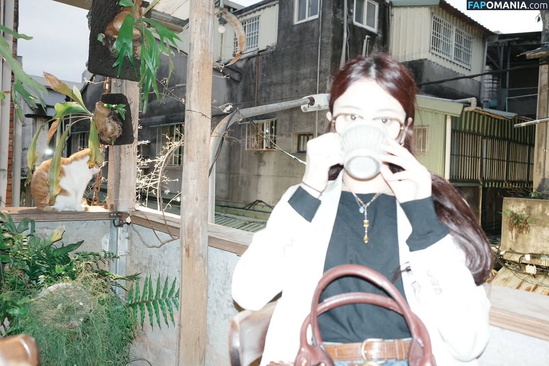 Huh Yunjin 허윤진 / LESSERAFIM / yunjin_lesserafims Γυμνός OnlyFans  Διαρρεύσαστη φωτογραφία #14