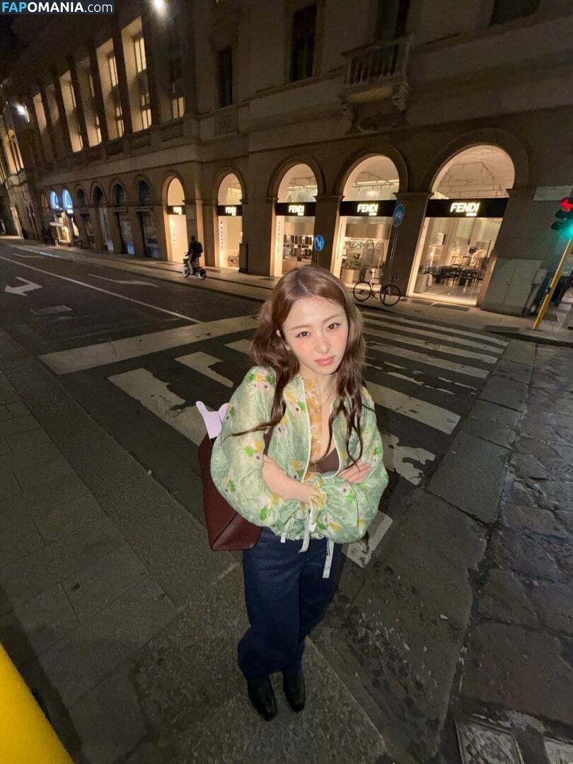 Huh Yunjin 허윤진 / LESSERAFIM / yunjin_lesserafims Γυμνός OnlyFans  Διαρρεύσαστη φωτογραφία #19