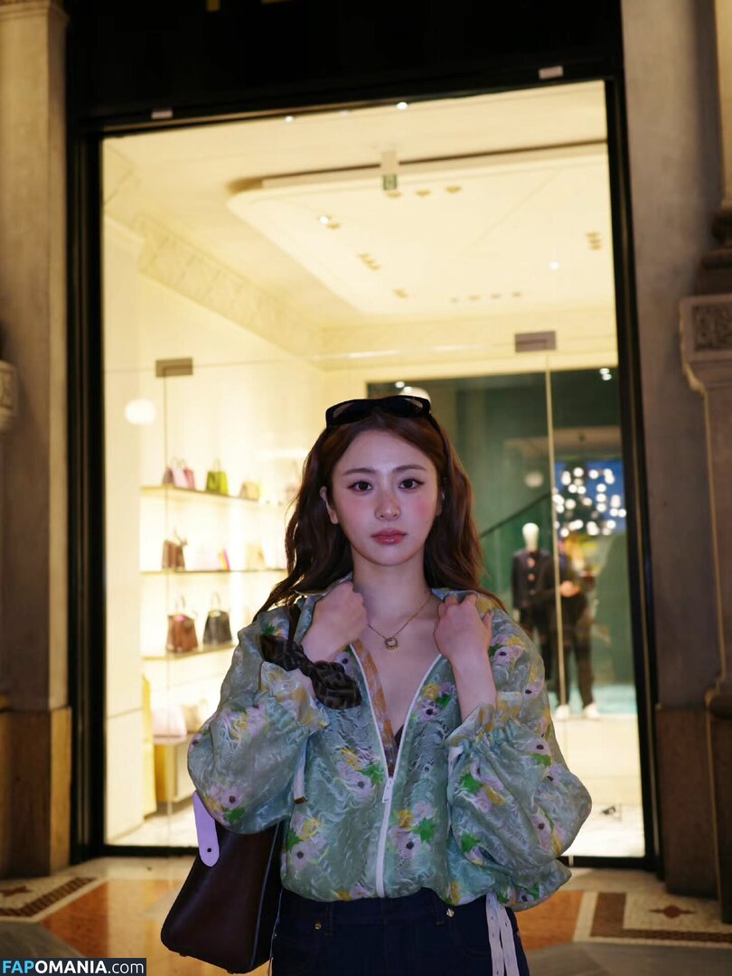 Huh Yunjin 허윤진 / LESSERAFIM / yunjin_lesserafims Γυμνός OnlyFans  Διαρρεύσαστη φωτογραφία #22