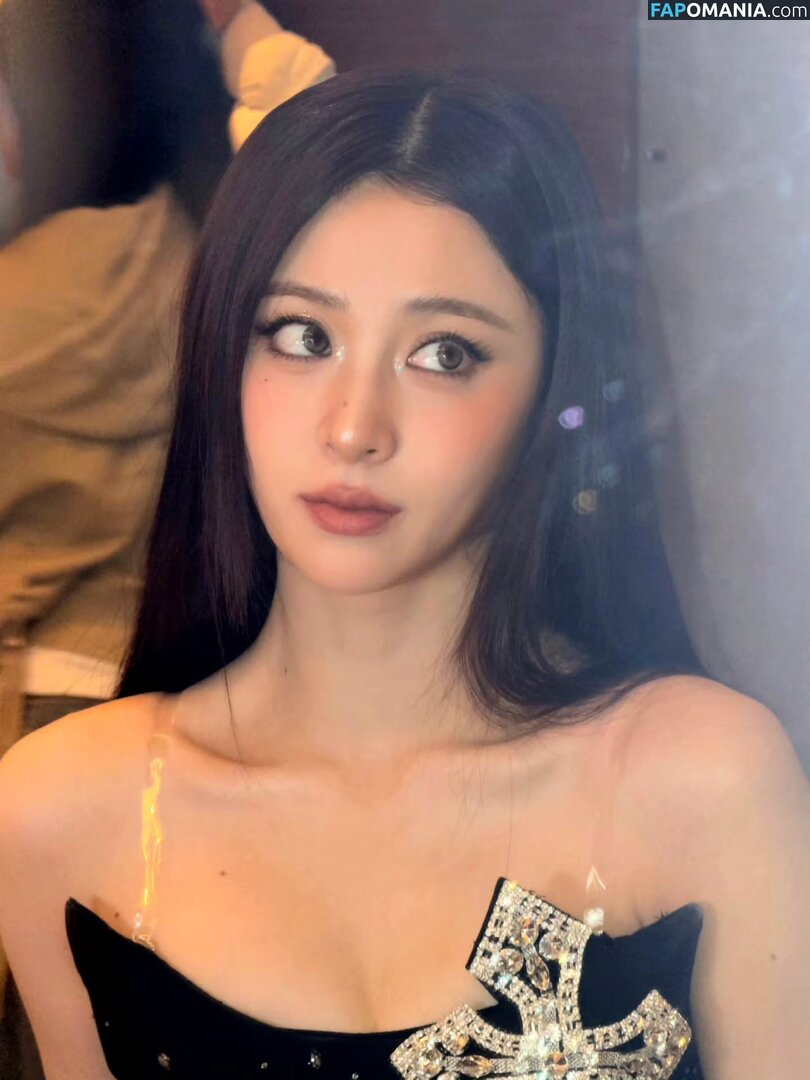 Huh Yunjin 허윤진 / LESSERAFIM / yunjin_lesserafims Γυμνός OnlyFans  Διαρρεύσαστη φωτογραφία #41