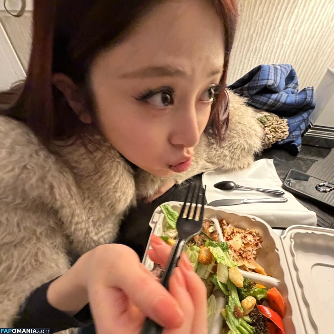 Huh Yunjin 허윤진 / LESSERAFIM / yunjin_lesserafims Γυμνός OnlyFans  Διαρρεύσαστη φωτογραφία #49