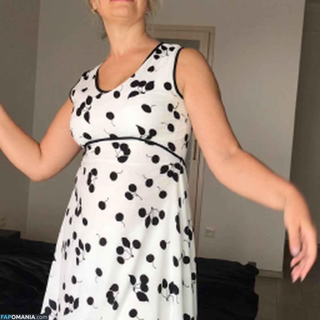 Astrid Heinz / Gabriela Koravora / Ingrid Lykke / Veronika Růže / astrid.heinz / ingridlykke Γυμνός OnlyFans  Διαρρεύσαστη φωτογραφία #1