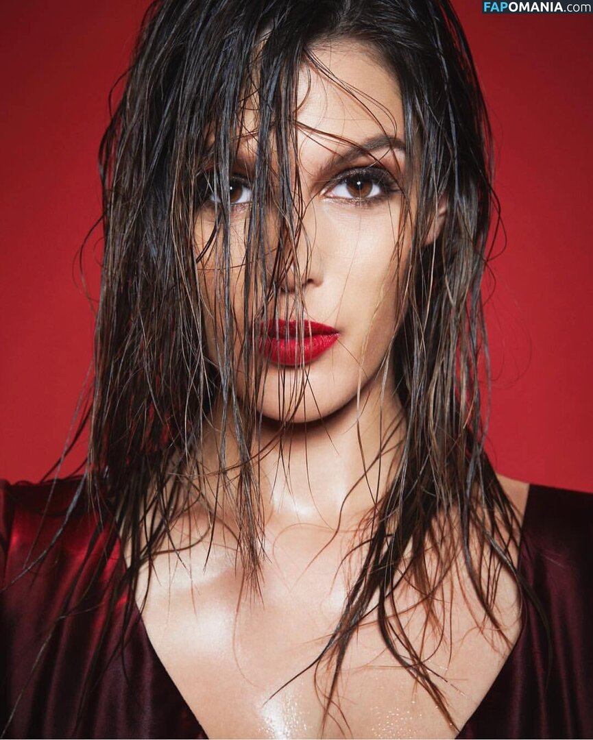 Iris Mittenaere / irismittenaere / summerxiris Γυμνός OnlyFans  Διαρρεύσαστη φωτογραφία #7