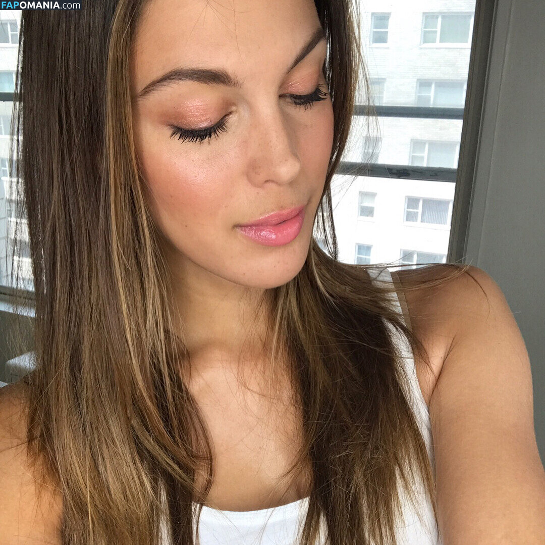 Iris Mittenaere / irismittenaere / summerxiris Γυμνός OnlyFans  Διαρρεύσαστη φωτογραφία #10