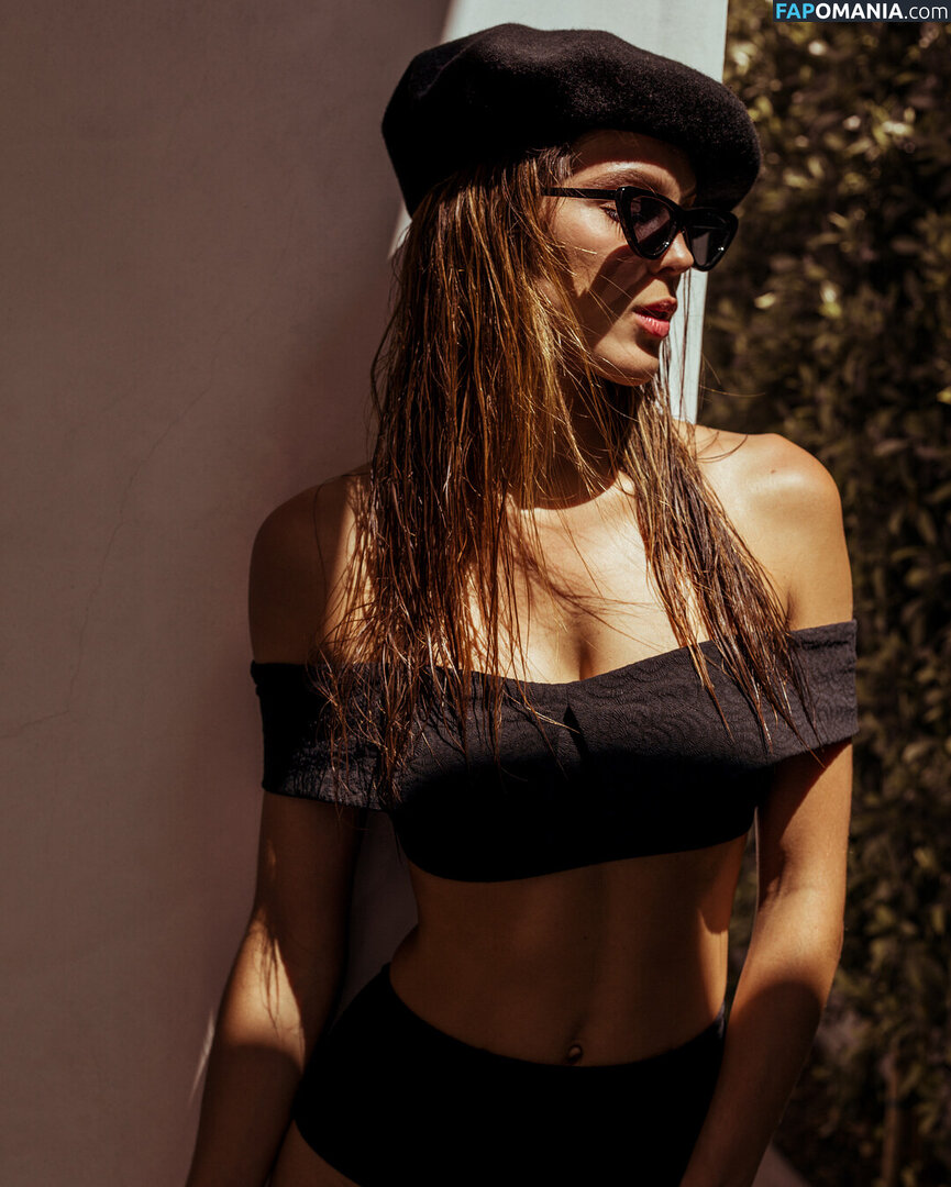 Iris Mittenaere / irismittenaere / summerxiris Γυμνός OnlyFans  Διαρρεύσαστη φωτογραφία #39