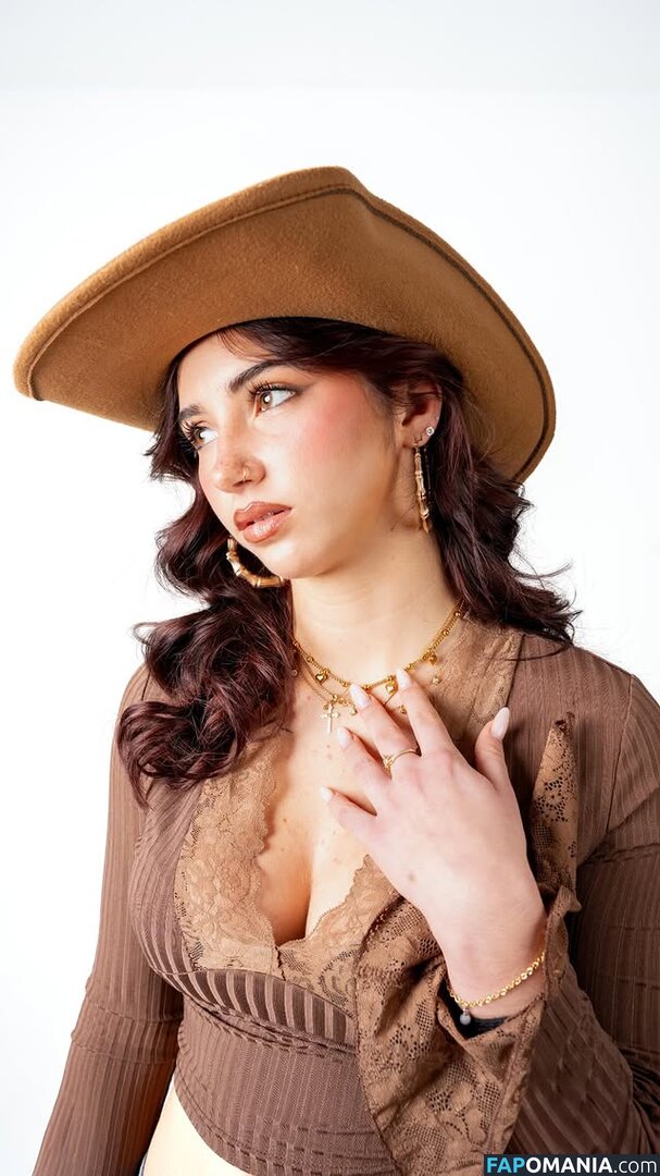 Iris Vallaranii / iris.vallaranii Γυμνός OnlyFans  Διαρρεύσαστη φωτογραφία #2