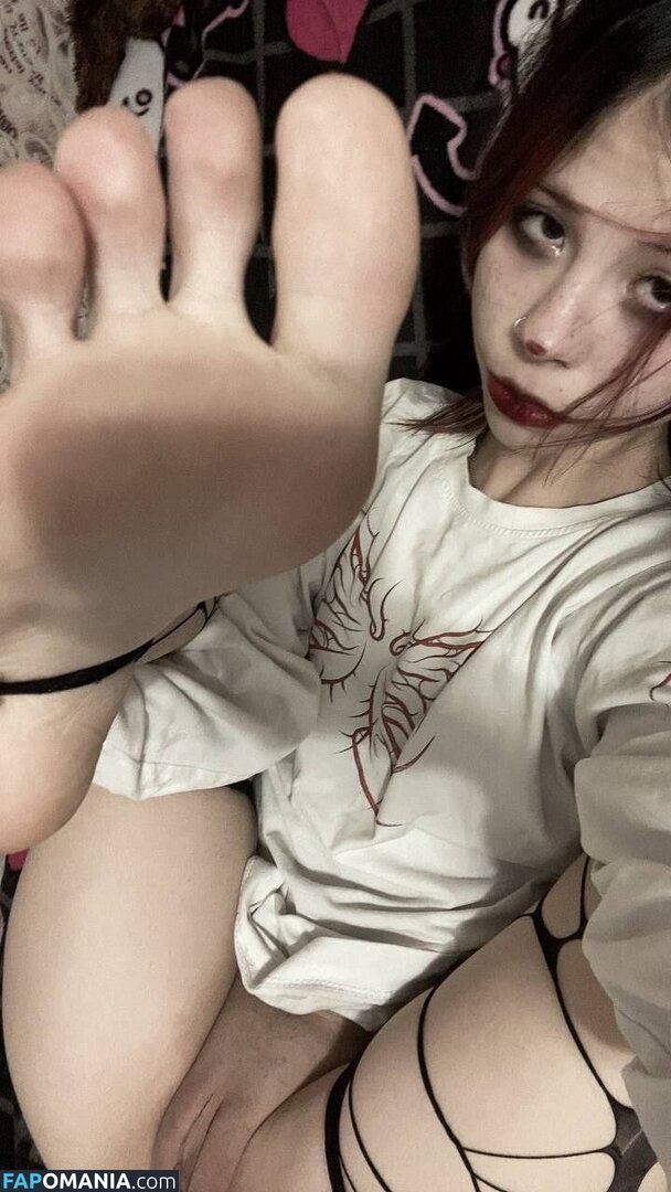 Izolyator Natsuki Γυμνός OnlyFans  Διαρρεύσαστη φωτογραφία #3