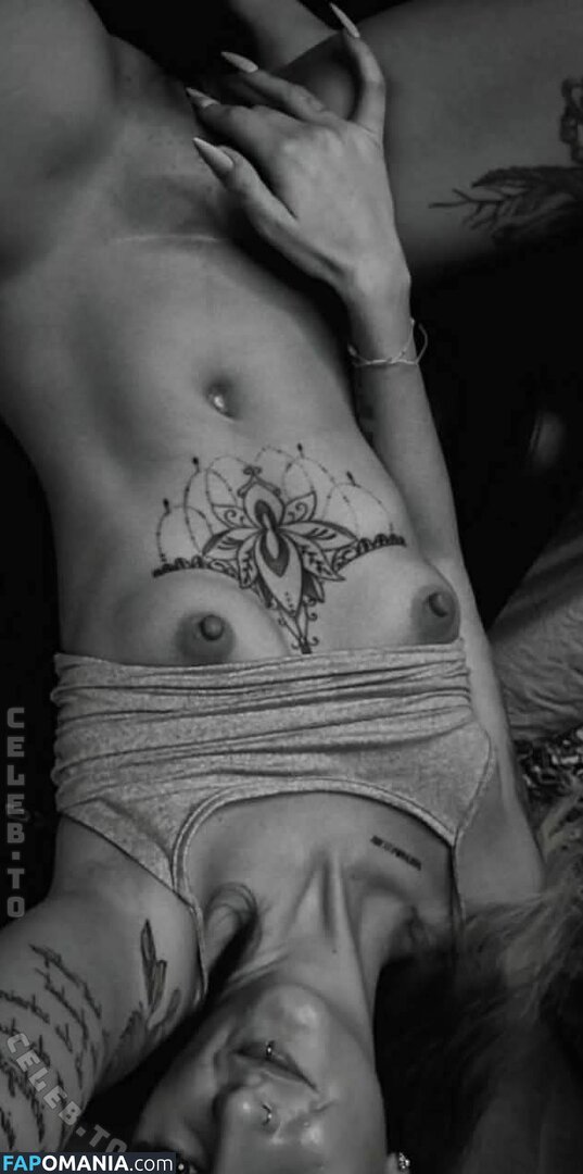 J_koerty / lyraa_xx Γυμνός OnlyFans  Διαρρεύσαστη φωτογραφία #1