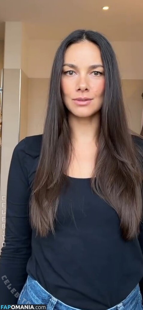 Janina Uhse / janinauhse Γυμνός OnlyFans  Διαρρεύσαστη φωτογραφία #4