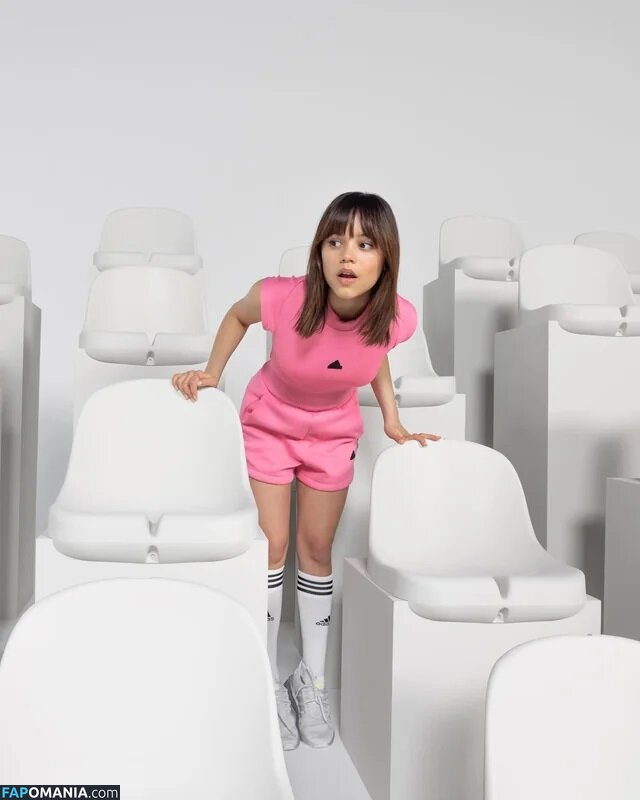 Jenna Ortega / Page / jennaortega Γυμνός OnlyFans  Διαρρεύσαστη φωτογραφία #53