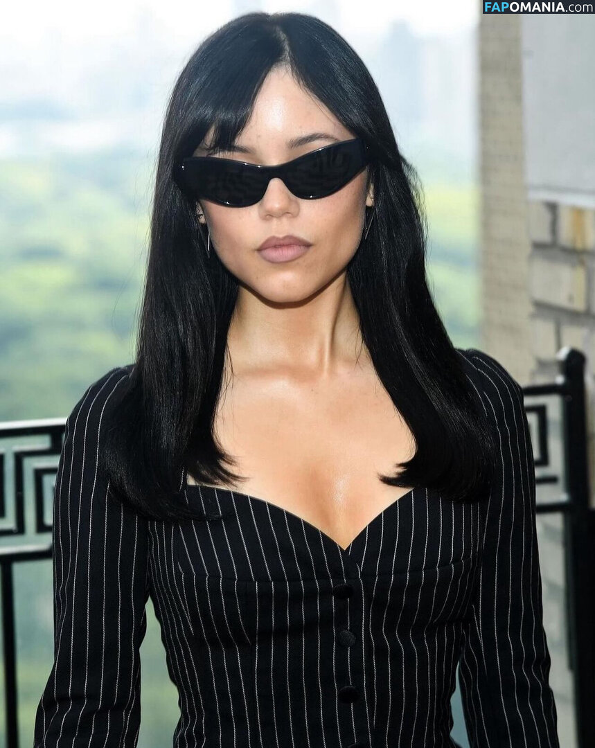 Jenna Ortega / Page / jennaortega Γυμνός OnlyFans  Διαρρεύσαστη φωτογραφία #1672