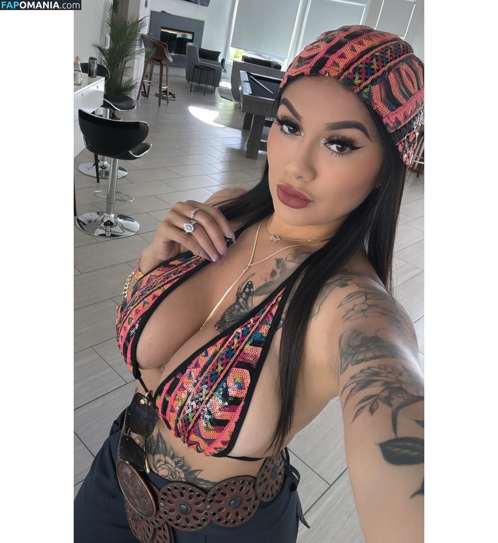 Jessica Elliott / Jessica Estrada / https: / jesslilyelliott / pinky_von_tease / pinkyvont Γυμνός OnlyFans  Διαρρεύσαστη φωτογραφία #1