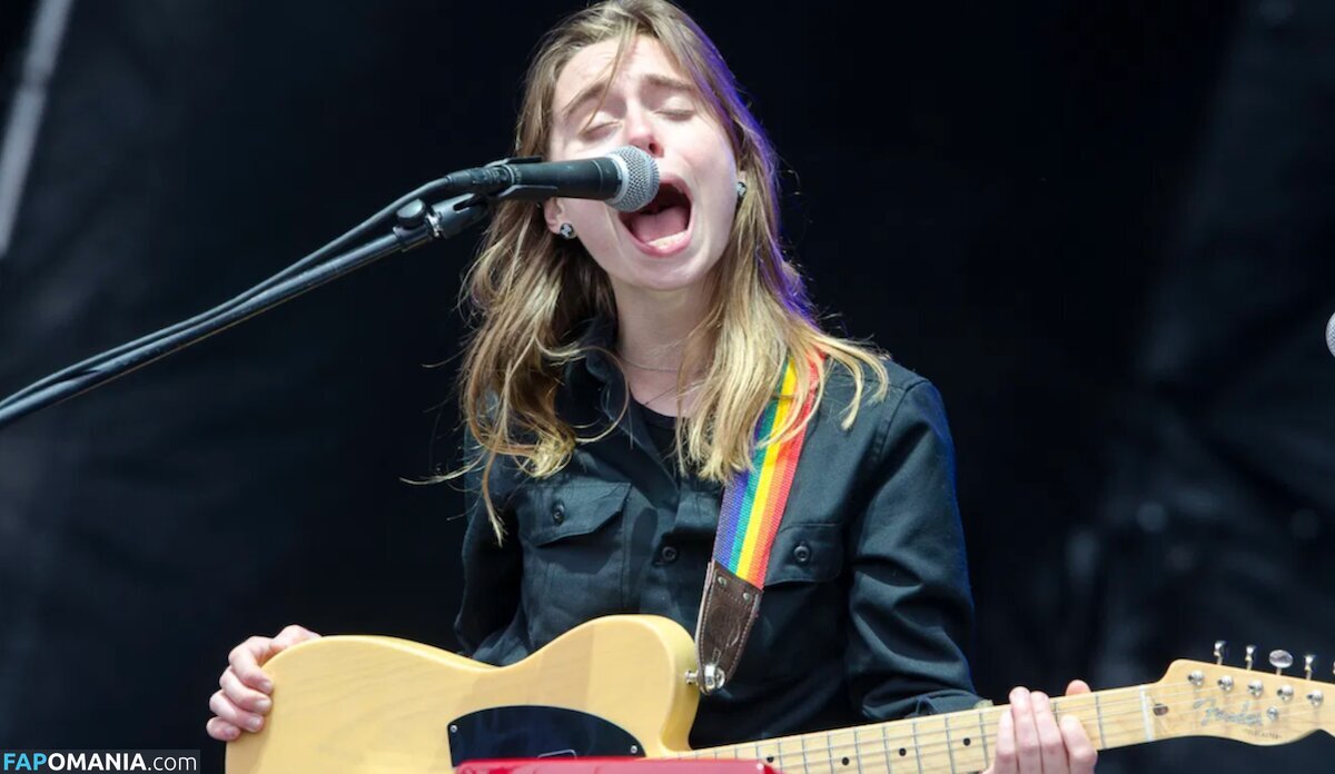 Julien Baker / julienrbaker Γυμνός OnlyFans  Διαρρεύσαστη φωτογραφία #5