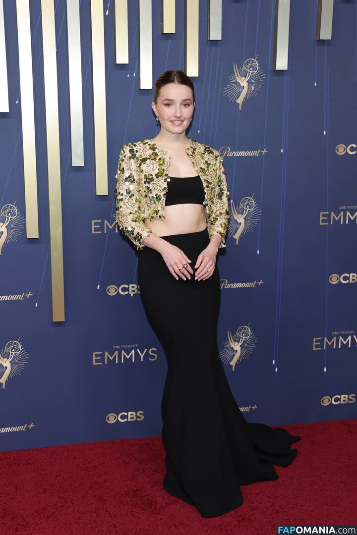 Kaitlyn Dever / kaitlyndever Γυμνός OnlyFans  Διαρρεύσαστη φωτογραφία #6