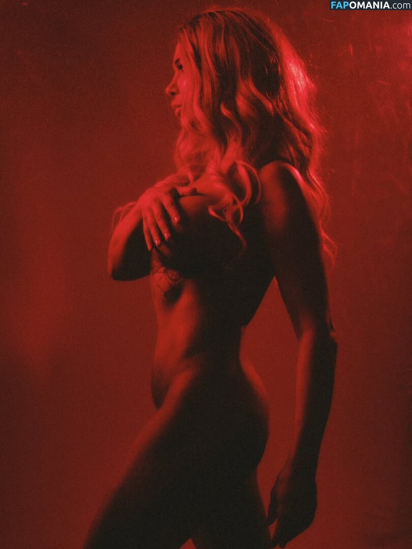 Karina Zvereva / karinazvereva Γυμνός OnlyFans  Διαρρεύσαστη φωτογραφία #1