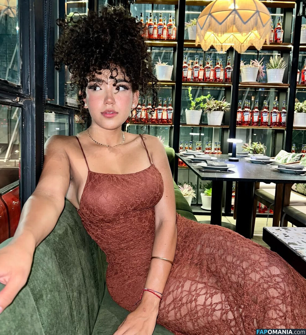 Karla Alessandra / Ksscurl Γυμνός OnlyFans  Διαρρεύσαστη φωτογραφία #2