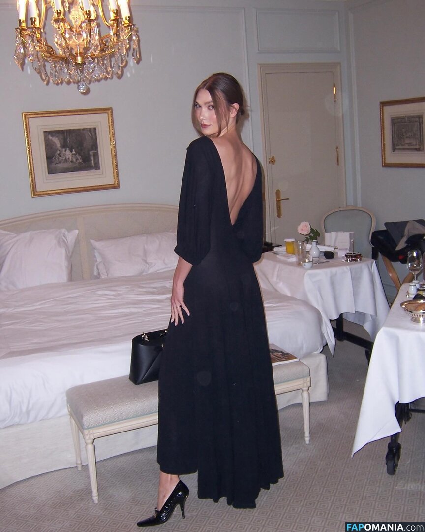 Karlie Kloss / KarlieKdaily / karliekloss Γυμνός OnlyFans  Διαρρεύσαστη φωτογραφία #1