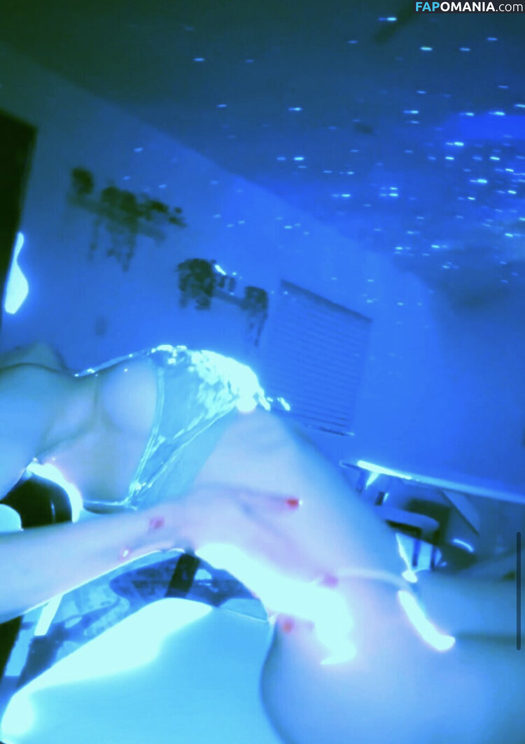 Katie Bell / katiebellofficial / katieeeeebell Γυμνός OnlyFans  Διαρρεύσαστη φωτογραφία #24