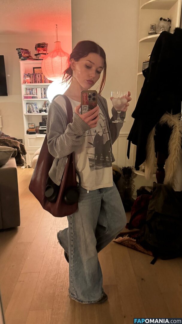 Katie Douglas / katiedouglas98 Γυμνός OnlyFans  Διαρρεύσαστη φωτογραφία #1