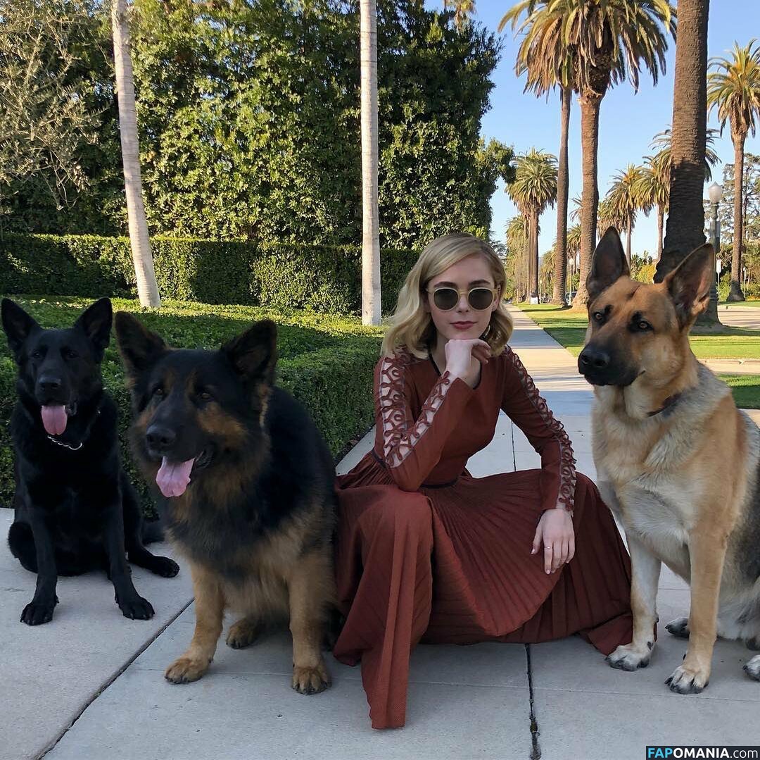AdventuresSabrina / Kiernan Shipka / kiernanshipka Γυμνός OnlyFans  Διαρρεύσαστη φωτογραφία #656