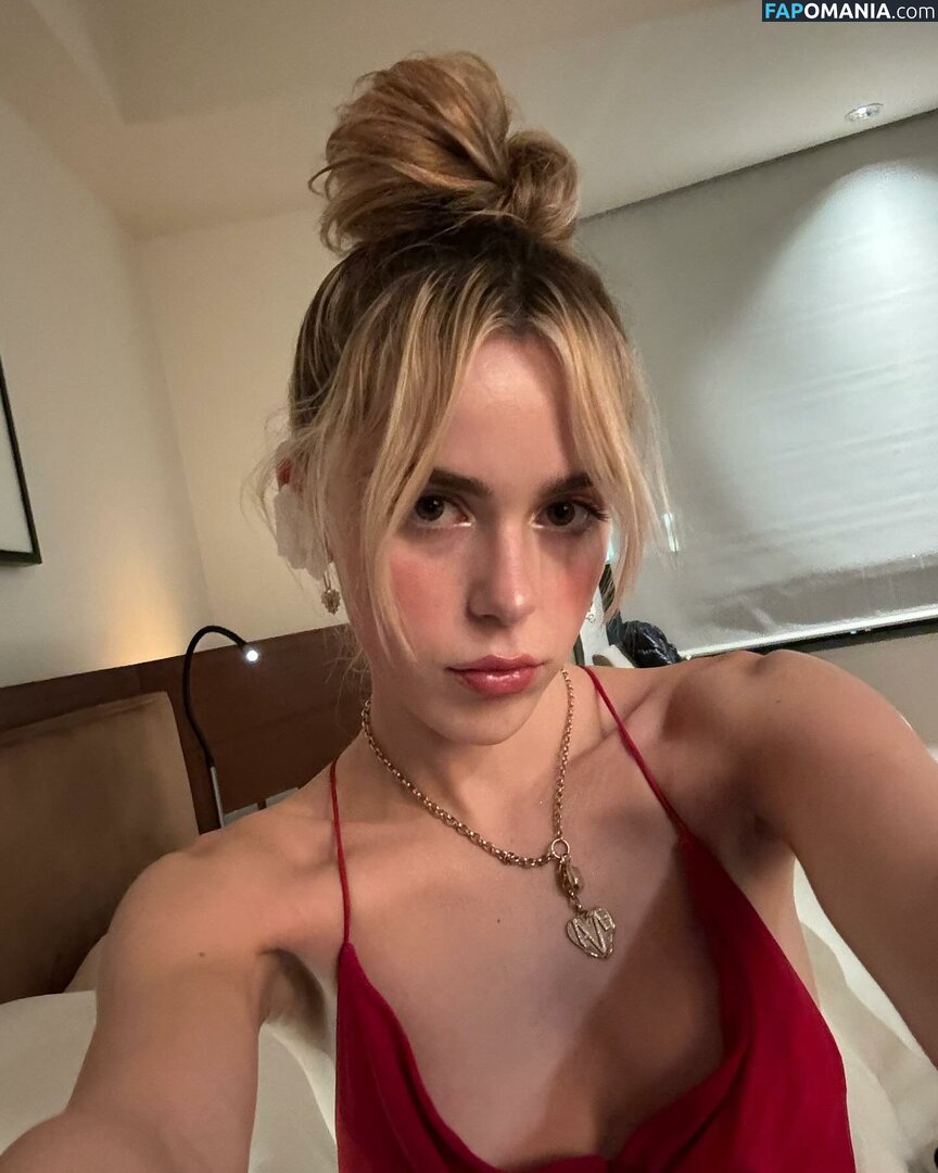 AdventuresSabrina / Kiernan Shipka / kiernanshipka Γυμνός OnlyFans  Διαρρεύσαστη φωτογραφία #736