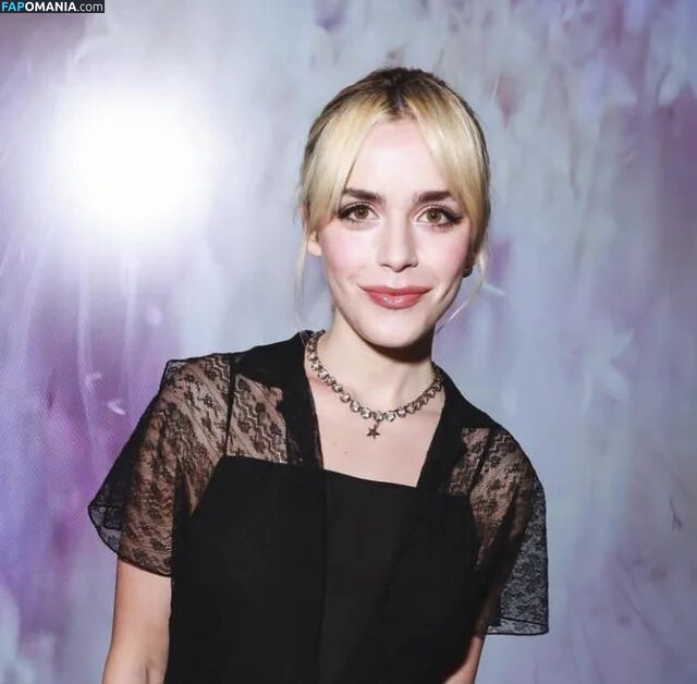 AdventuresSabrina / Kiernan Shipka / kiernanshipka Γυμνός OnlyFans  Διαρρεύσαστη φωτογραφία #869
