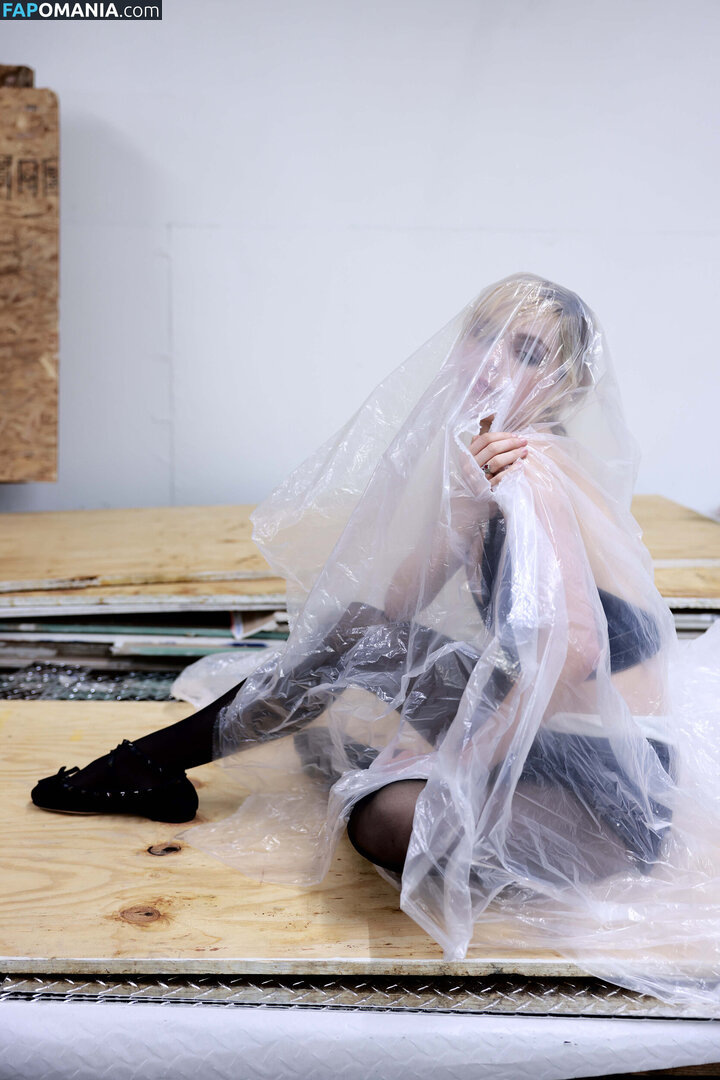 AdventuresSabrina / Kiernan Shipka / kiernanshipka Γυμνός OnlyFans  Διαρρεύσαστη φωτογραφία #1540