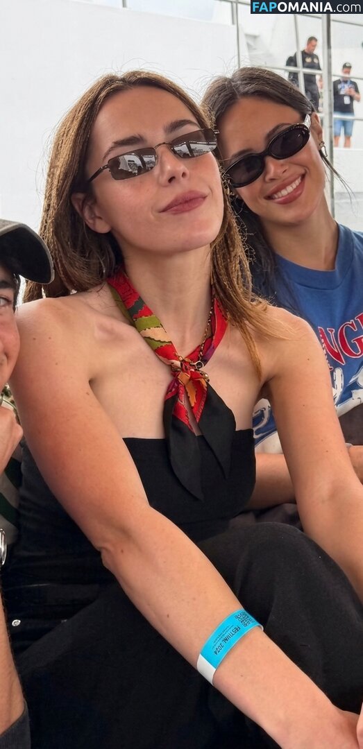 AdventuresSabrina / Kiernan Shipka / kiernanshipka Γυμνός OnlyFans  Διαρρεύσαστη φωτογραφία #1573