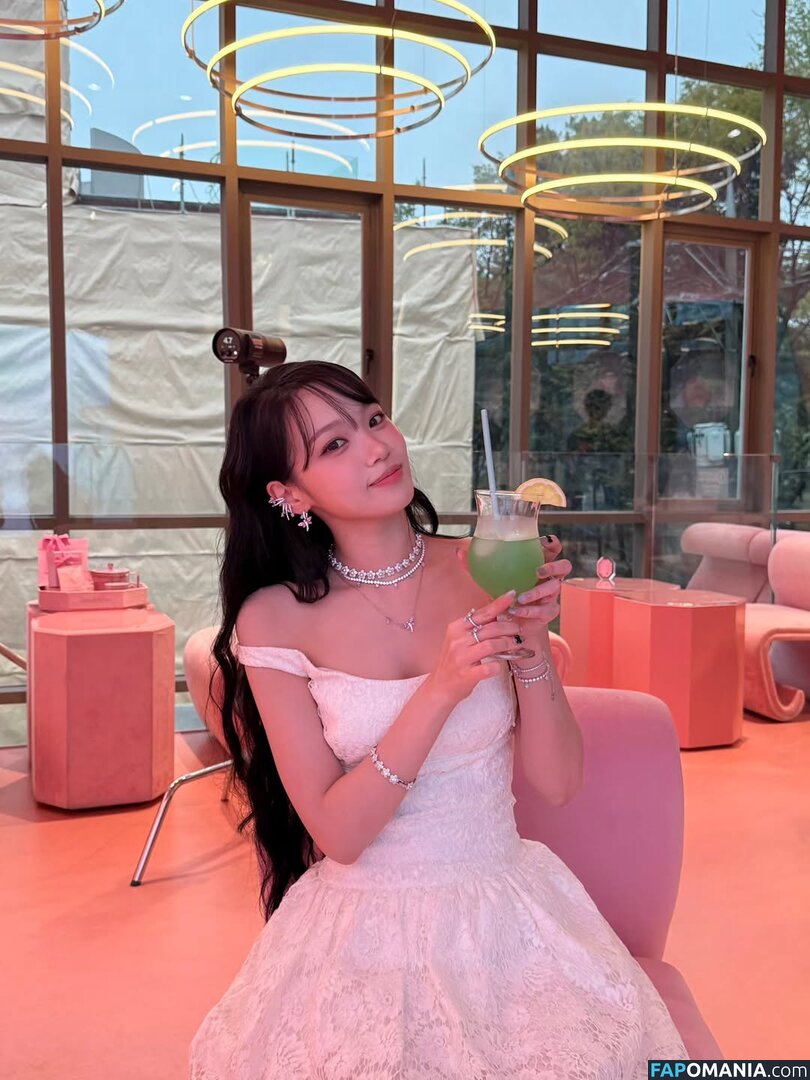 Kim Chaewon / _chaechae_1 / 김채원 Le Sserafim Γυμνός OnlyFans  Διαρρεύσαστη φωτογραφία #42