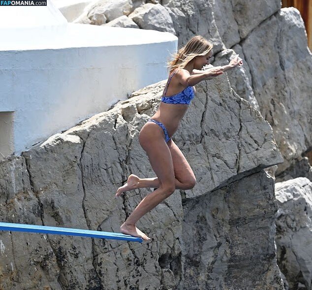 Kimberley Garner / https: / kimberleygarner / kimberleylondon / officialkimberleygarner Γυμνός OnlyFans  Διαρρεύσαστη φωτογραφία #971