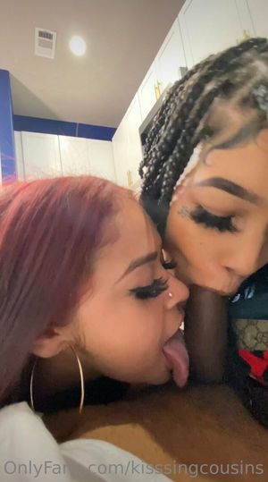 kisssingcousins