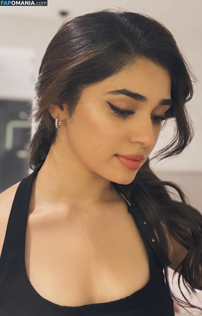 Krithi Shetty Γυμνός OnlyFans  Διαρρεύσαστη φωτογραφία #5